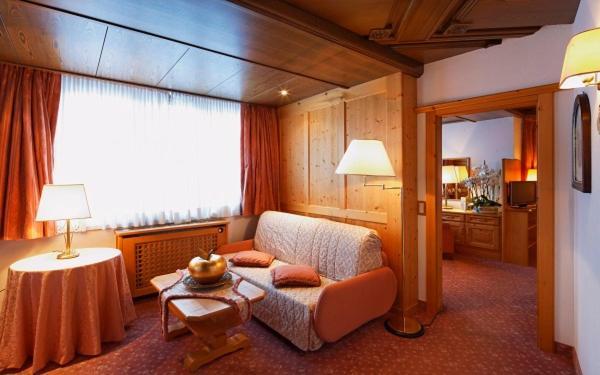 Hotel Sassongher Corvara In Badia Extérieur photo