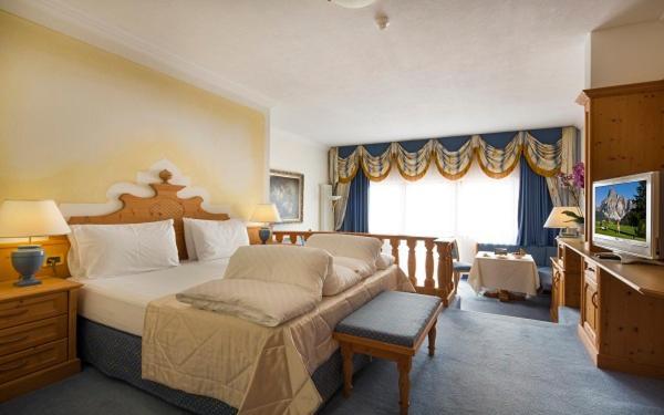 Hotel Sassongher Corvara In Badia Extérieur photo