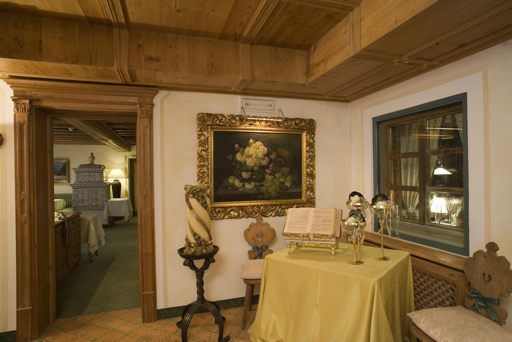 Hotel Sassongher Corvara In Badia Extérieur photo