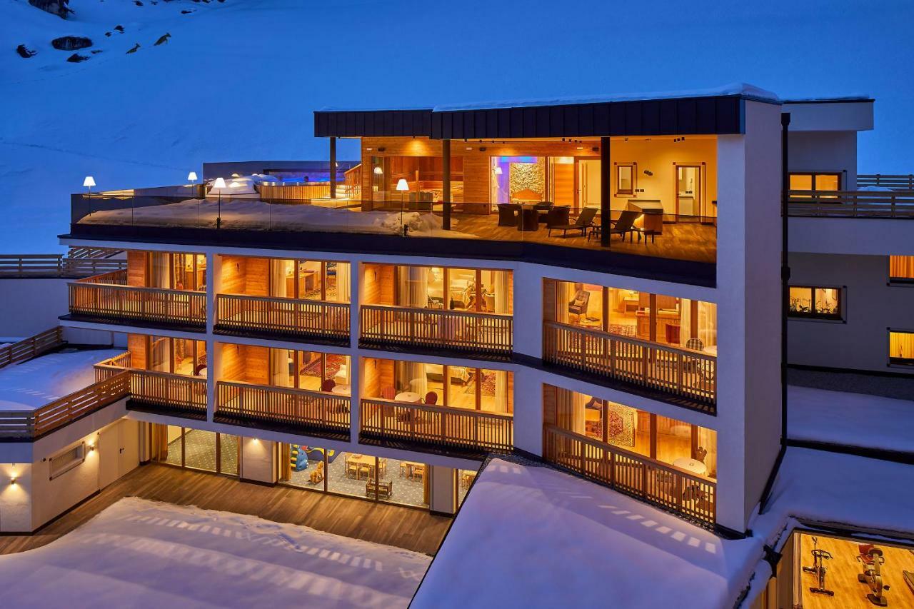 Hotel Sassongher Corvara In Badia Extérieur photo